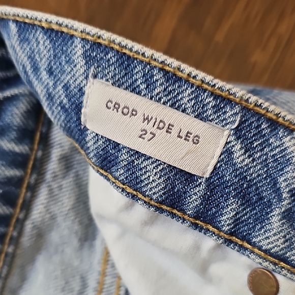 Women's Distressed Blue Jeans - Picture 3 of 6